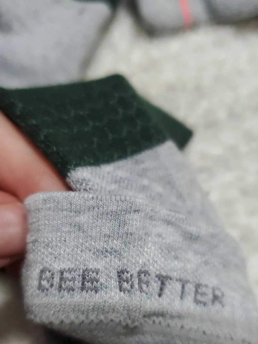 Bombas Men's Low-Cut HEXTEC RUN Athletic Socks in Dark Green, Light Gray-3 Pack
